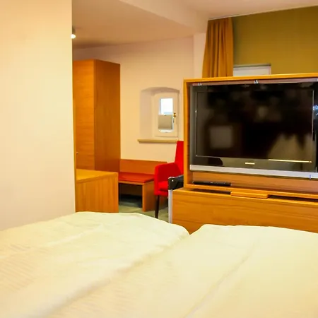 Hotel Goldenes Fass 3*