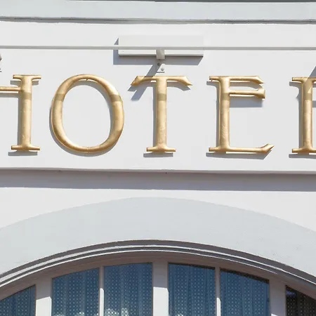 Ξενοδοχείο Goldenes Fass In 3*